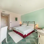 Szálloda Luna Lughente 4*