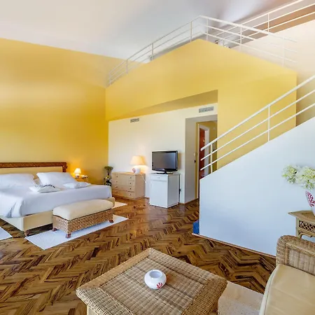 Ξενοδοχείο Luna Lughente 4*