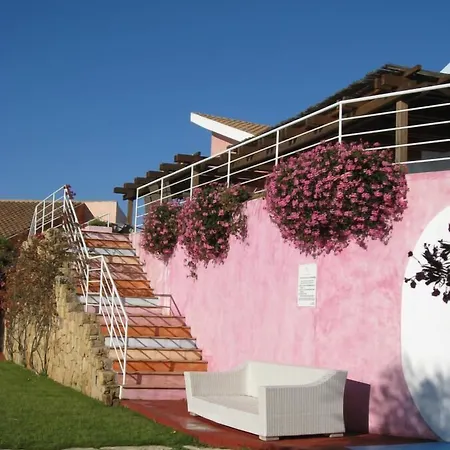 Отель Luna Lughente Ольбия