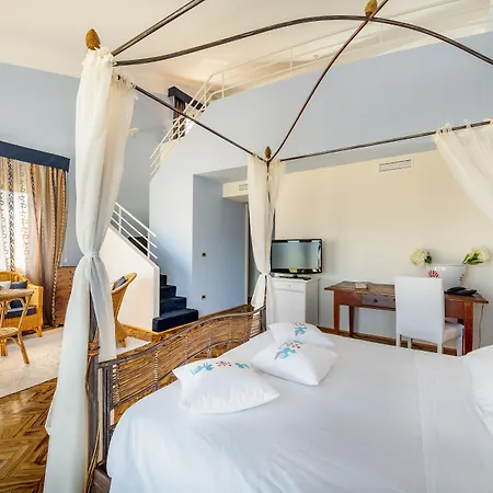 Luna Lughente ホテル 4*