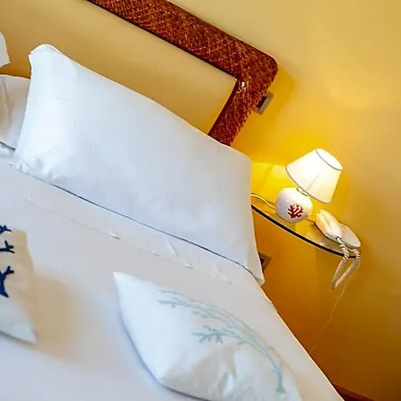 Luna Lughente 4* 奧爾比亞