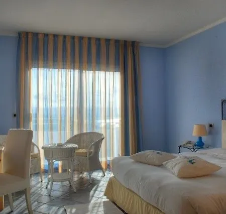 Luna Lughente 4*